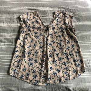 DR2 floral blouse size L